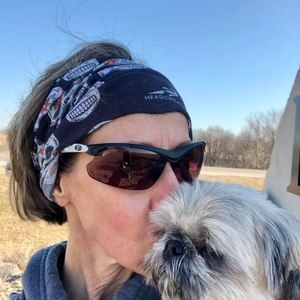 Meet your Posher, Crystal